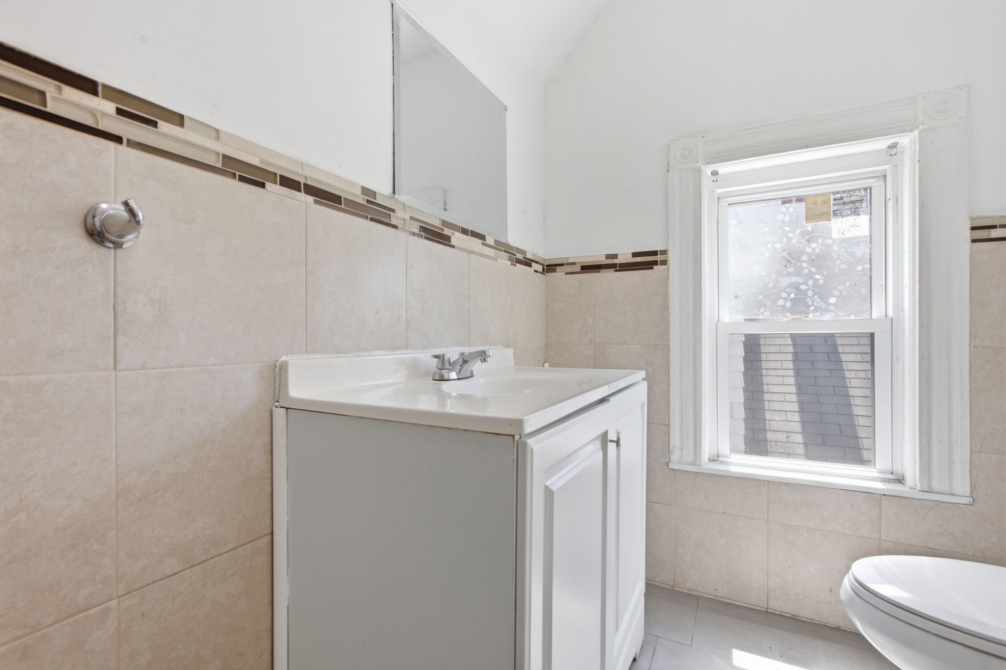 33 Greenbrier St. # 3 Property Photo 7