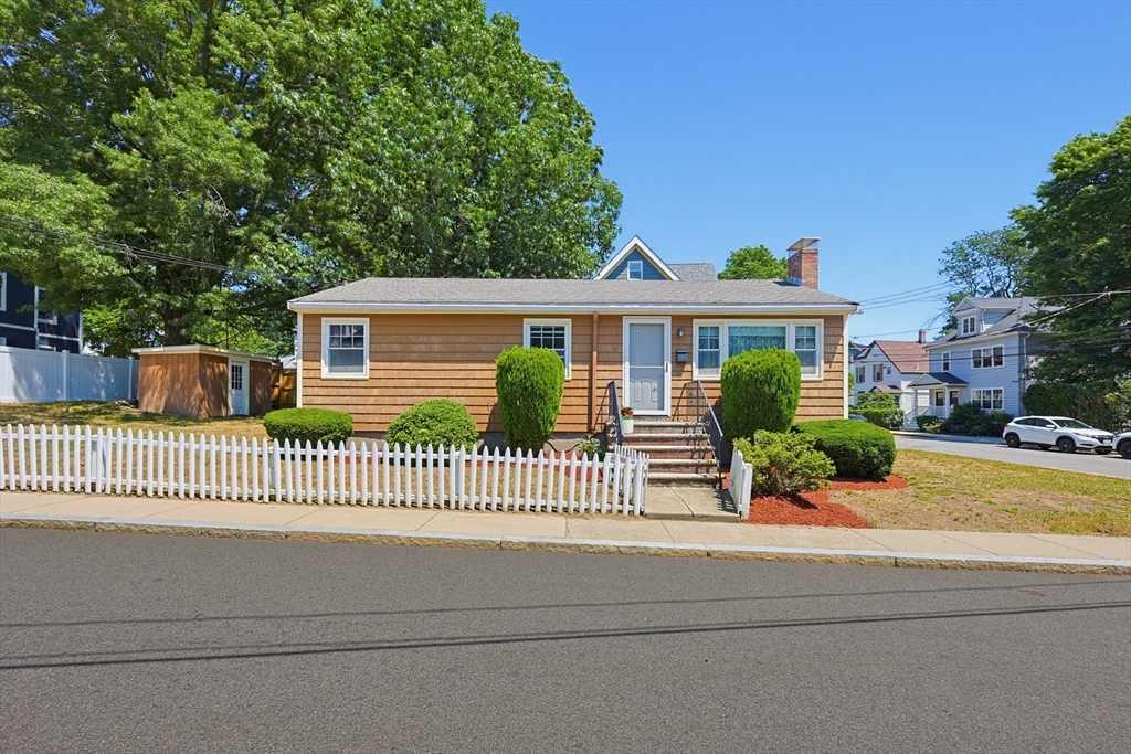 10 Meyer St Property Photo 1