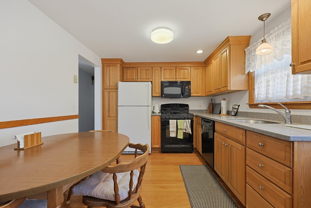 10 Meyer St Property Photo 10