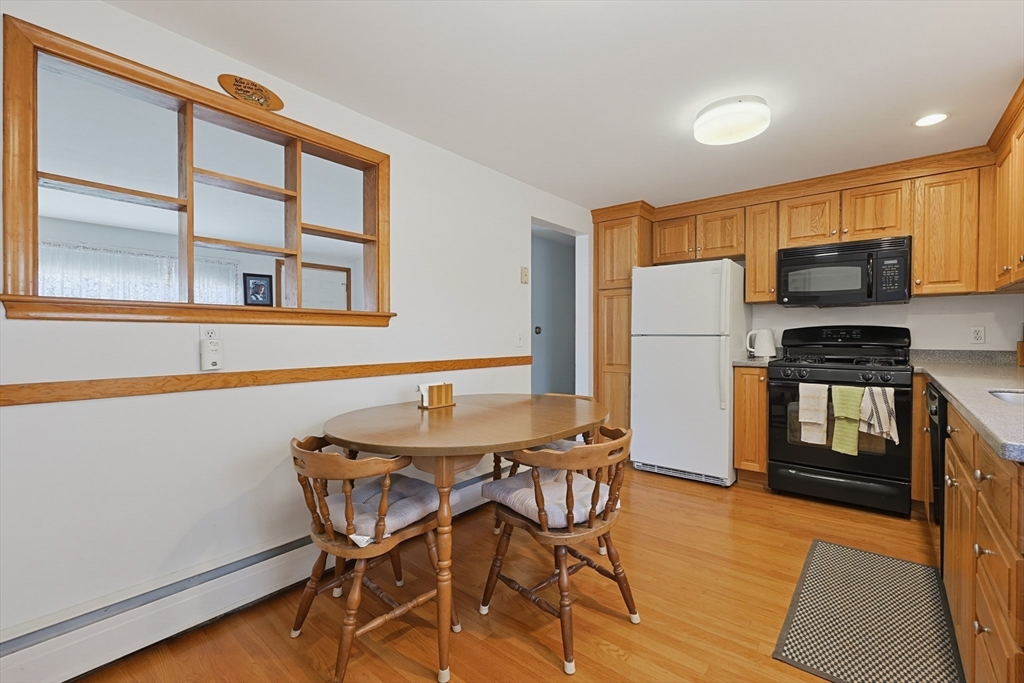 10 Meyer St Property Photo 11