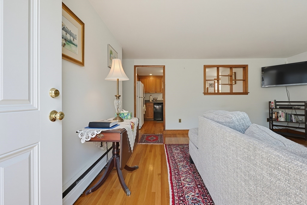 10 Meyer St Property Photo 12