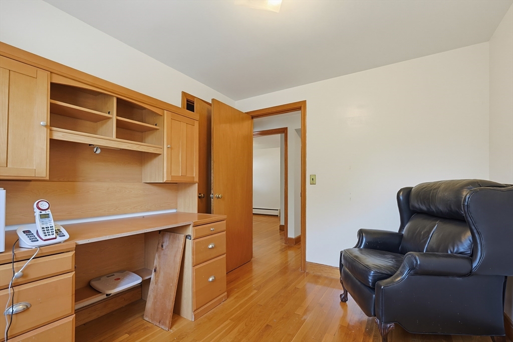 10 Meyer St Property Photo 23