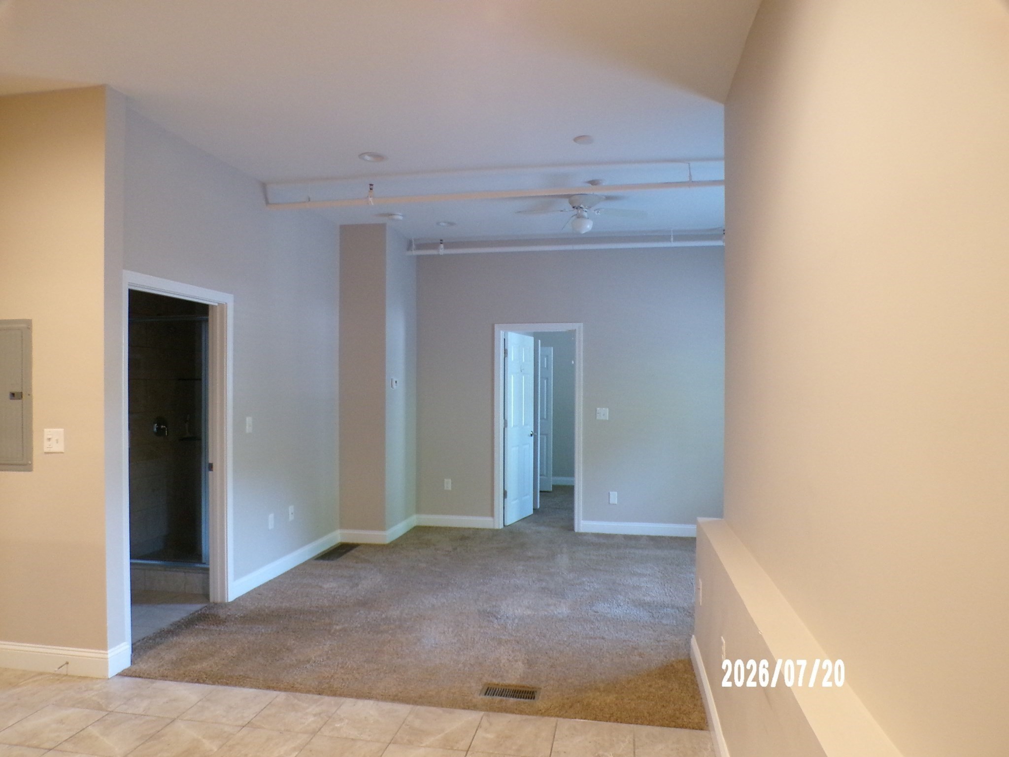 1072 Washington St # 3 Property Photo 3