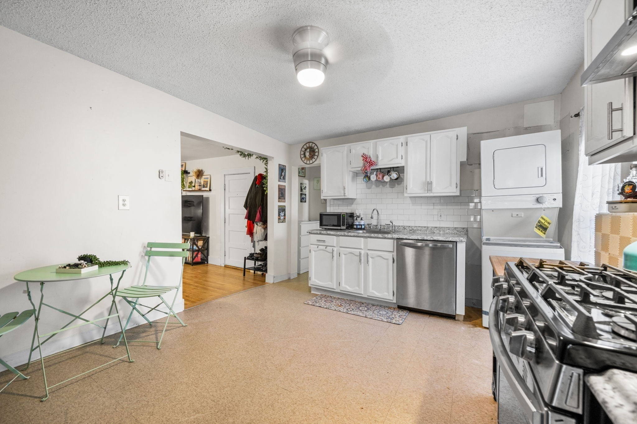 249 Winthrop Shore Drive # 4 Property Photo 8
