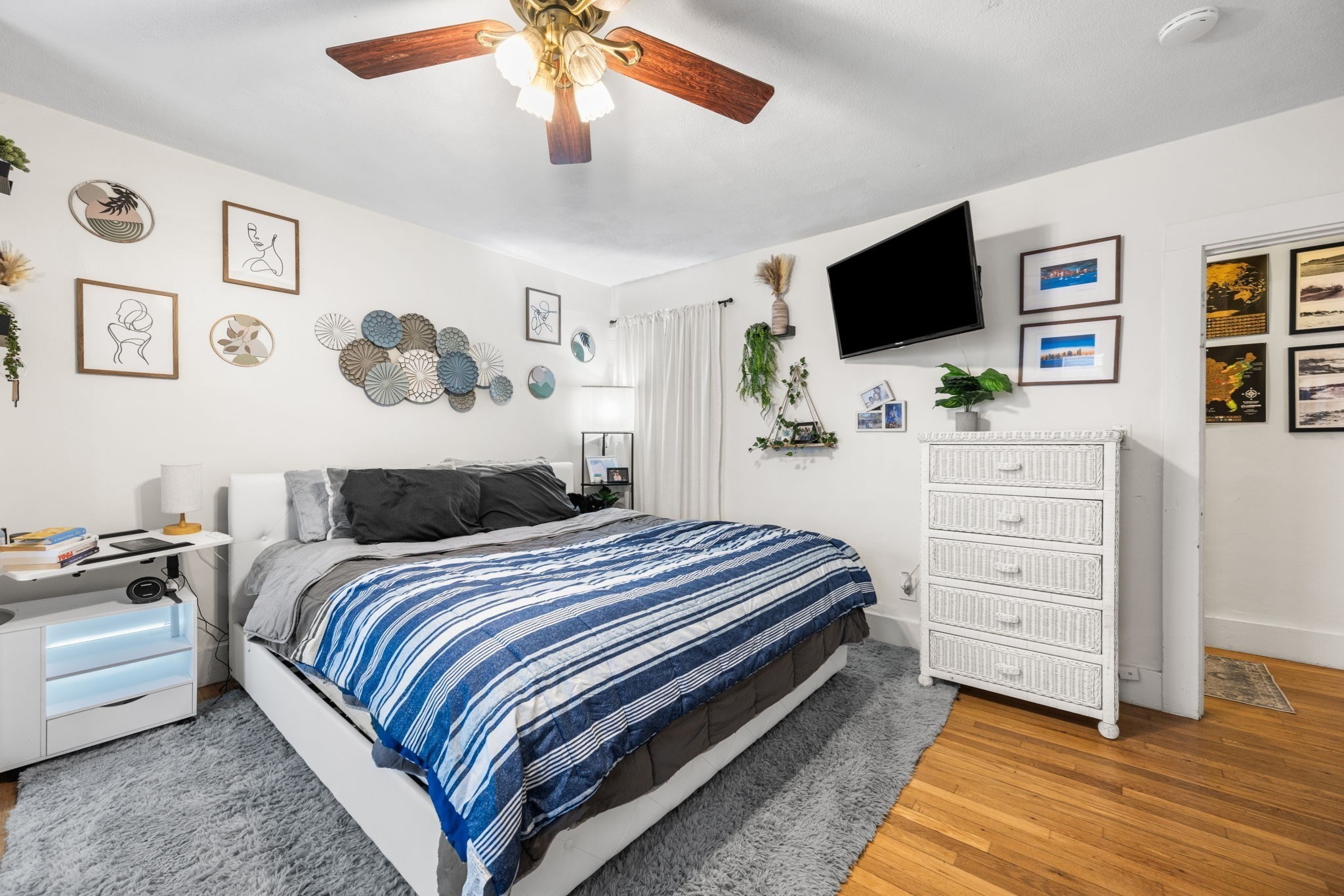 249 Winthrop Shore Drive # 4 Property Photo 10