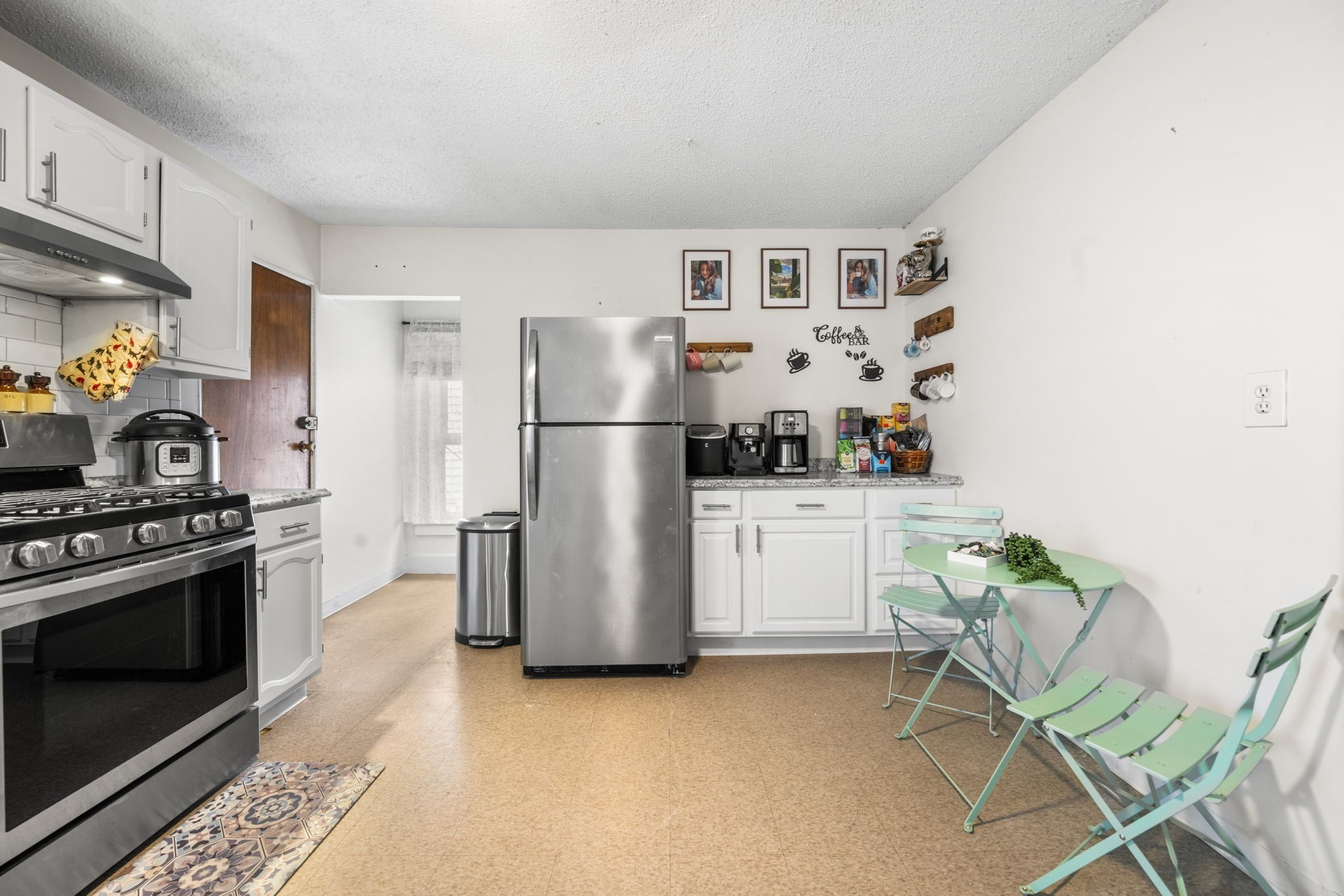 249 Winthrop Shore Drive # 4 Property Photo 11