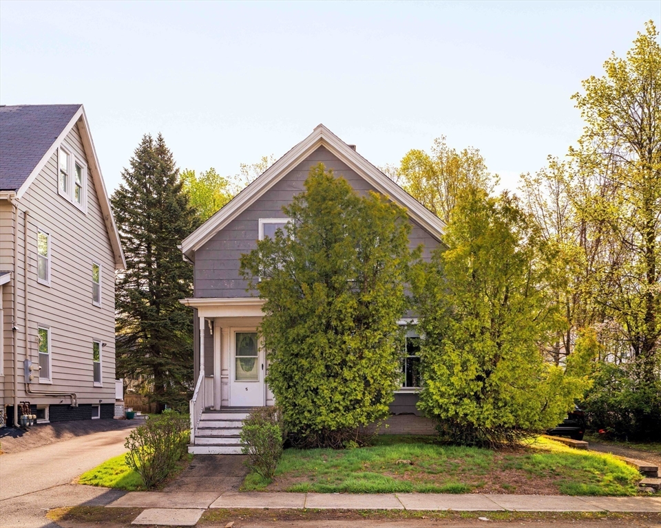 5 Washington St Property Photo 1