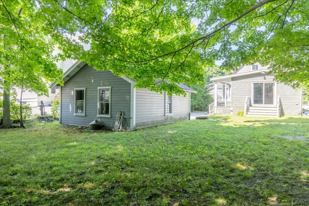 5 Washington St Property Photo 5