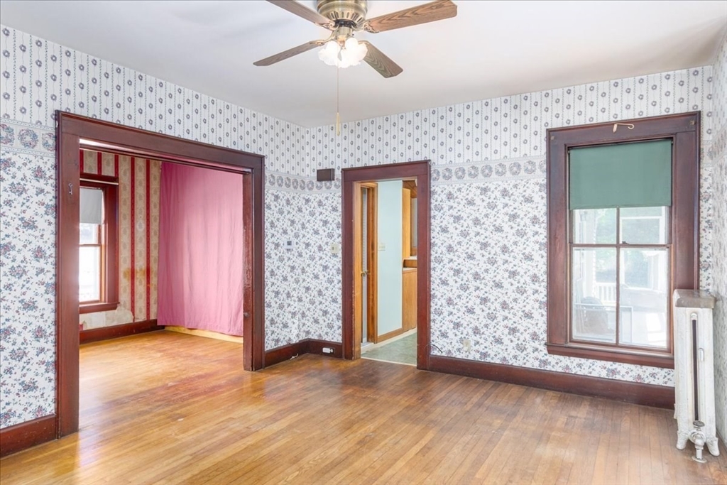5 Washington St Property Photo 10