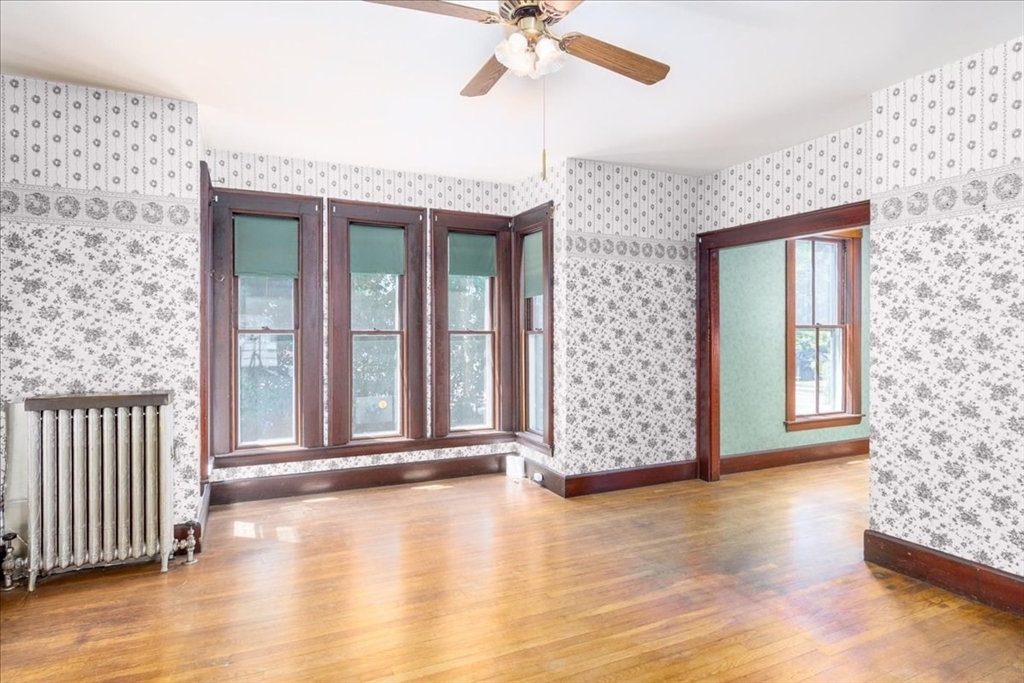 5 Washington St Property Photo 11