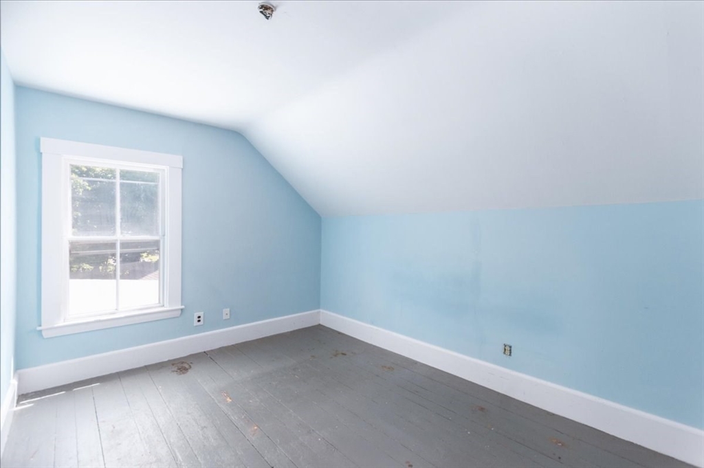 5 Washington St Property Photo 17
