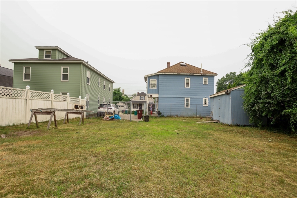 544 Concord St Property Photo 6