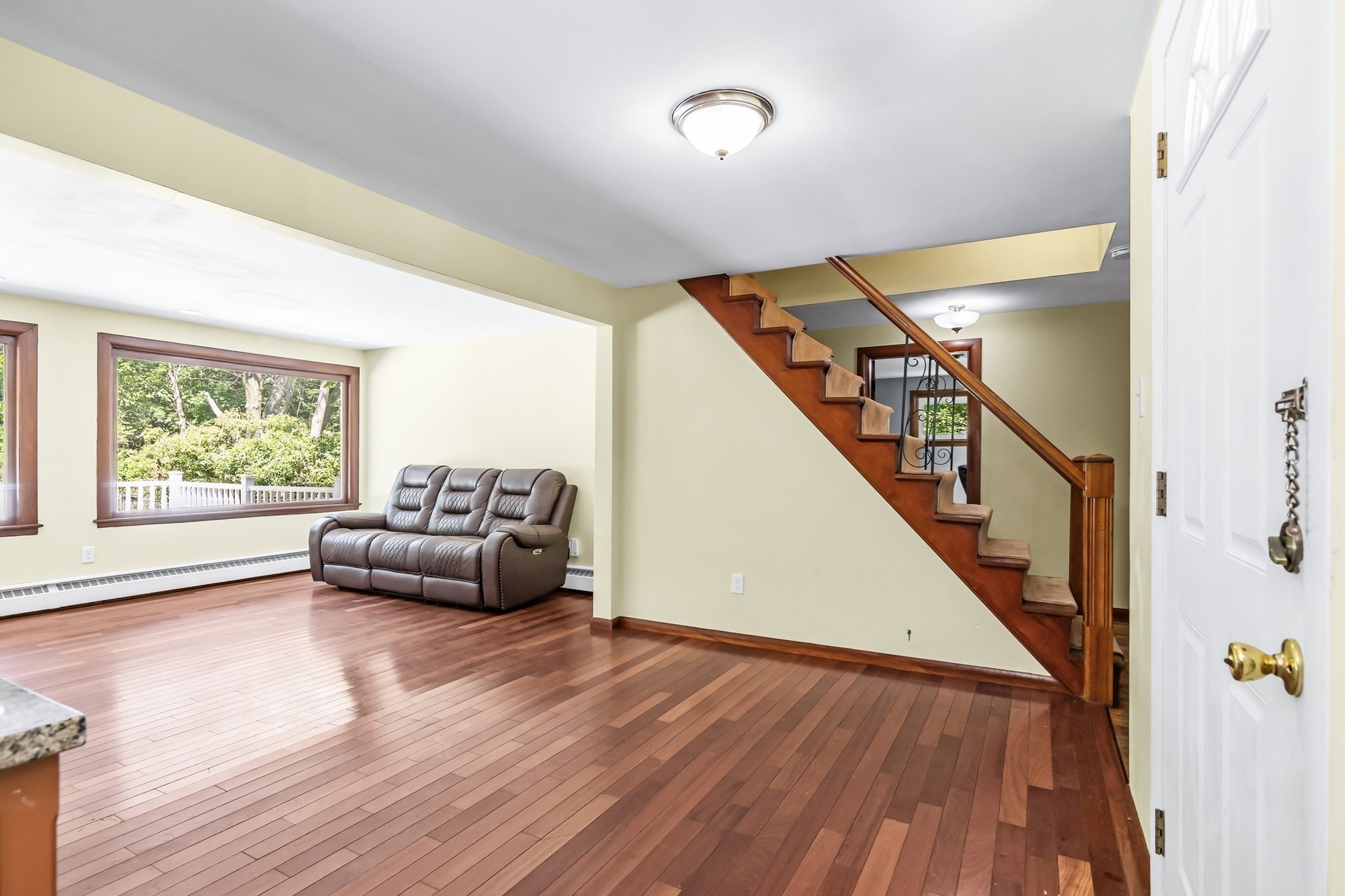 678 Massachusetts Ave Property Photo 16