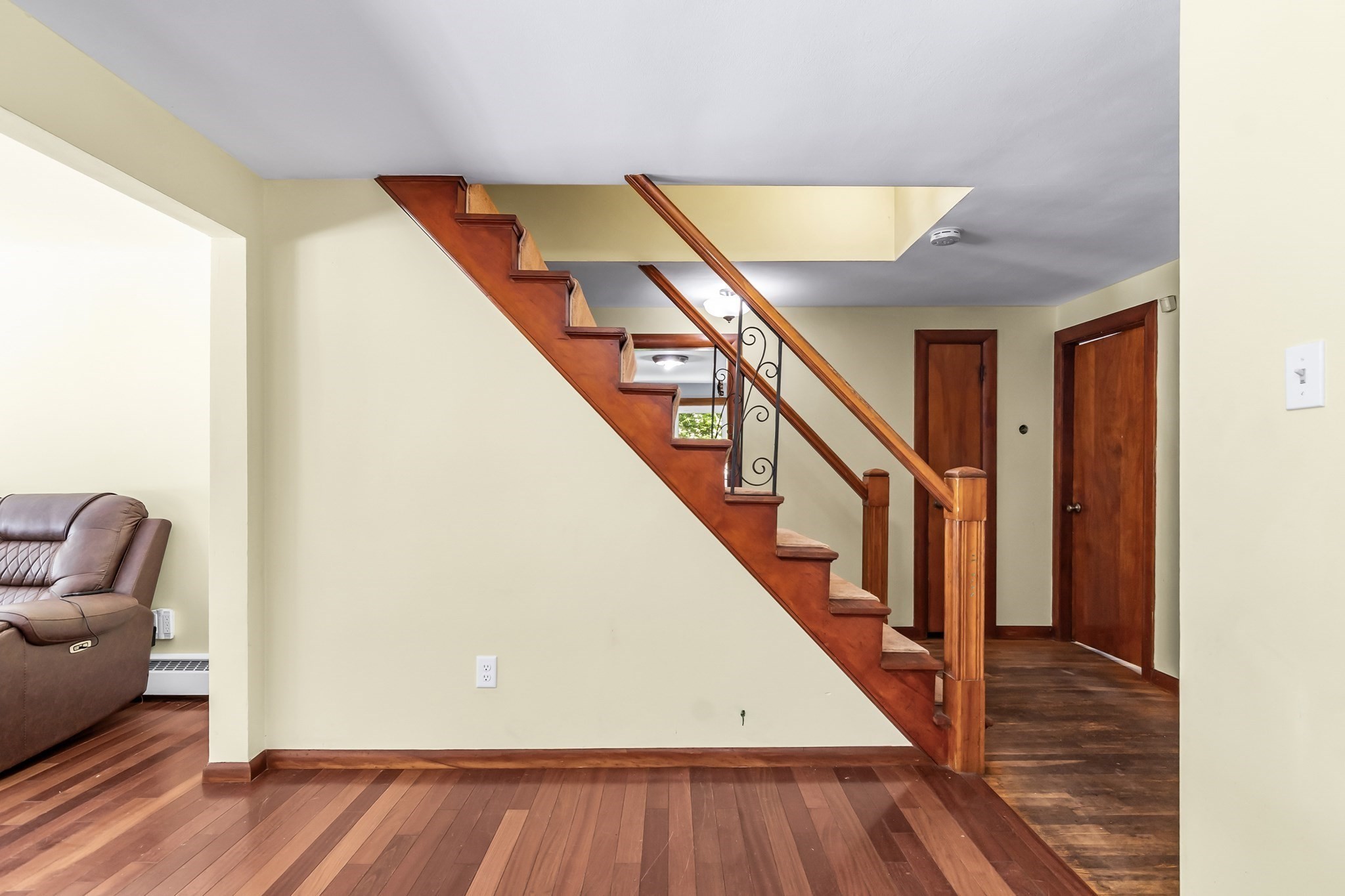 678 Massachusetts Ave Property Photo 17