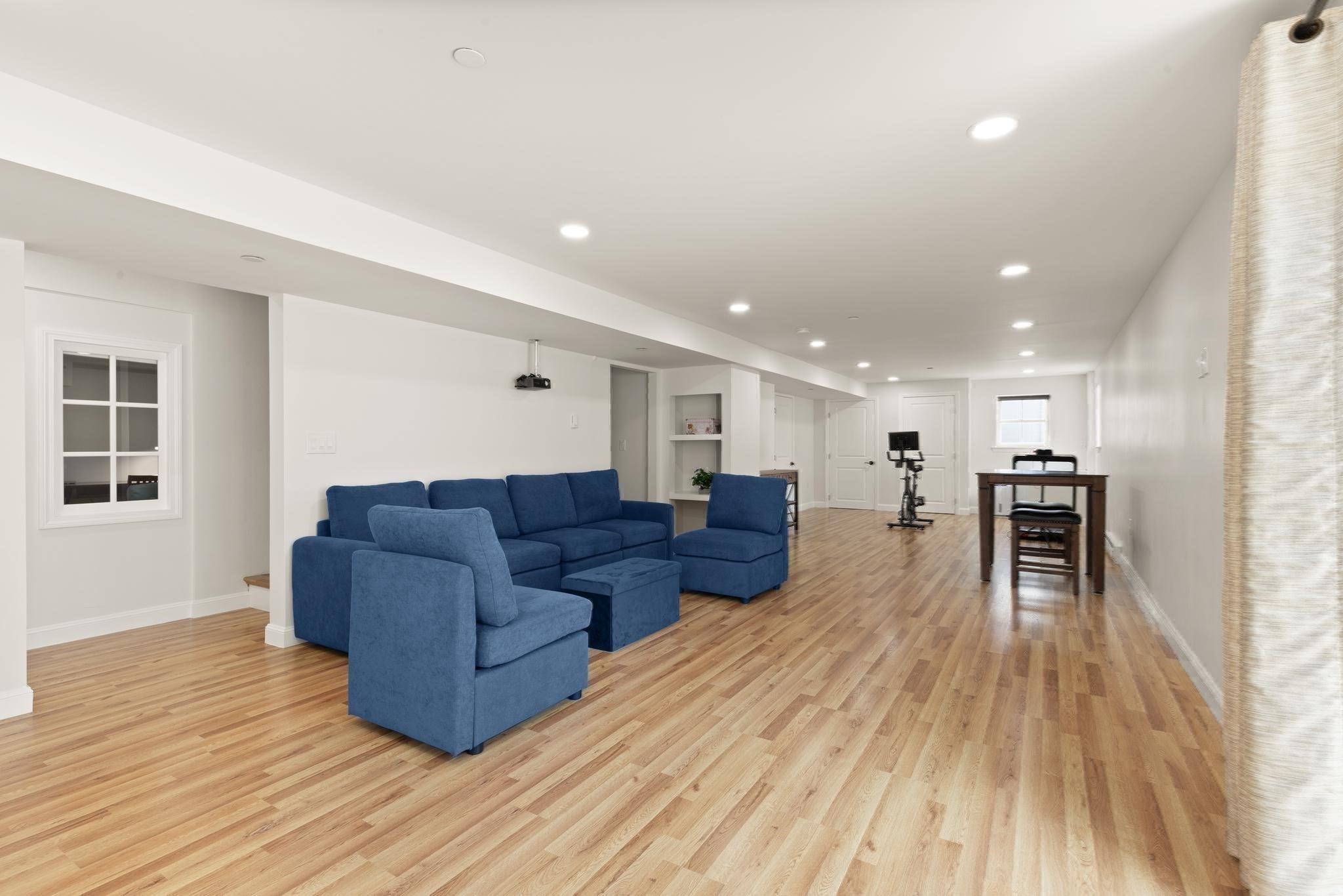 45 Douglas St Property Photo 27