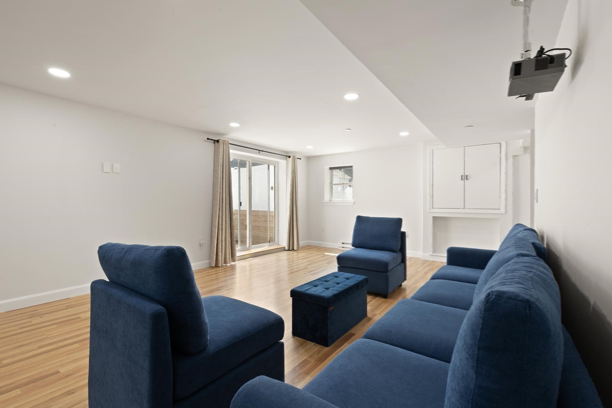 45 Douglas St Property Photo 28