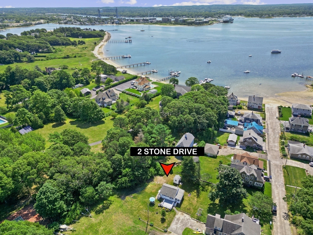 2 Stone Dr Property Photo 3