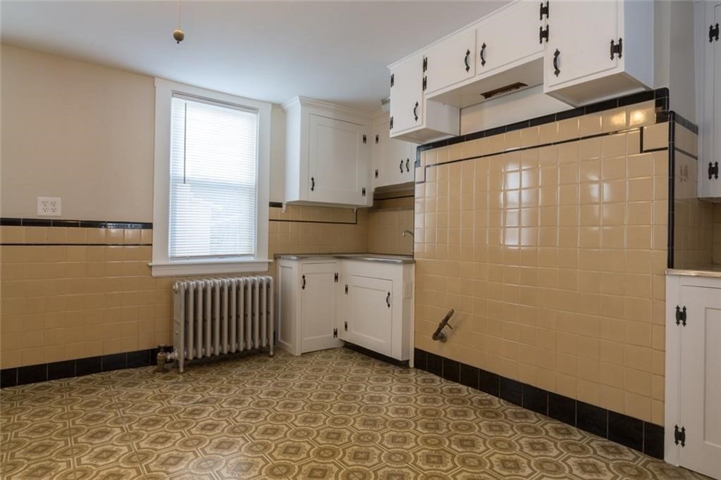 185 Carpenter St # 2 Property Photo 11