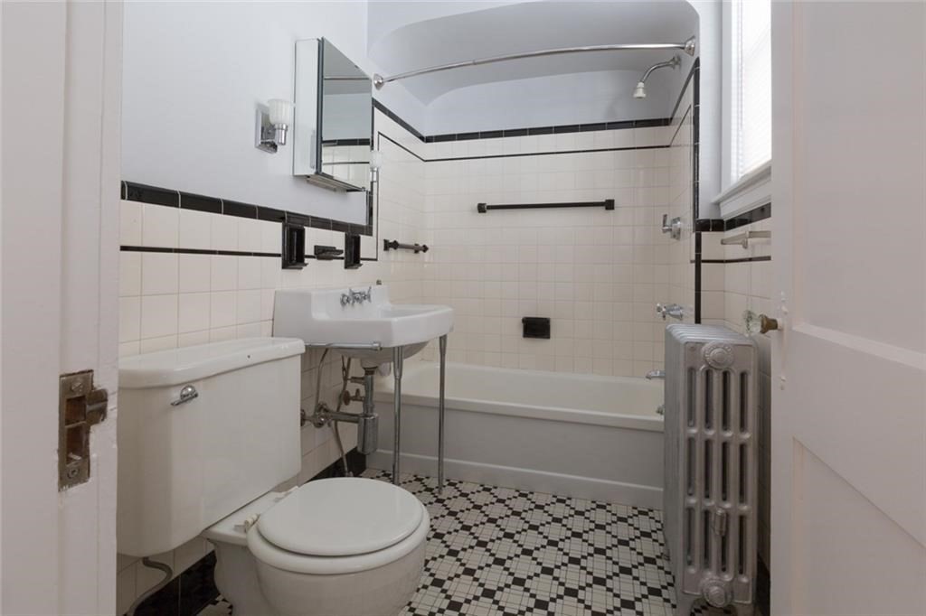 185 Carpenter St # 2 Property Photo 12