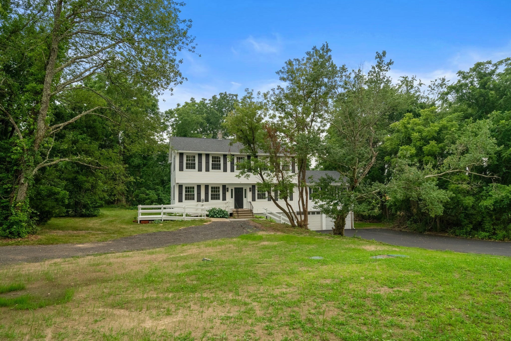 125 Bayview Ave Property Photo 3