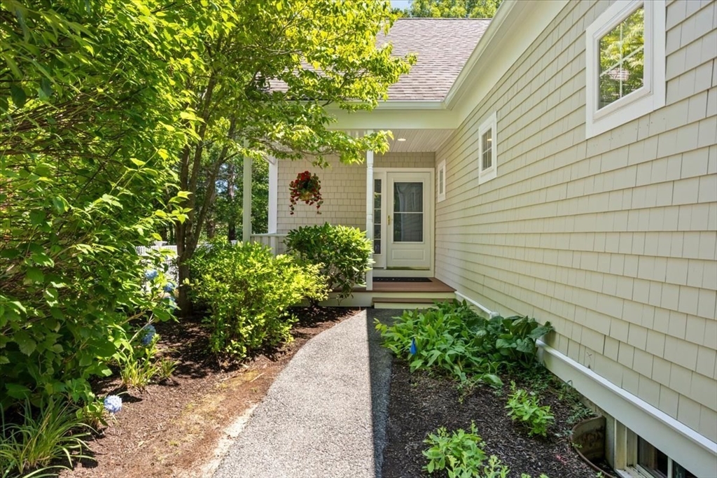 9 Blue Meadow Ct # 9 Property Photo 6