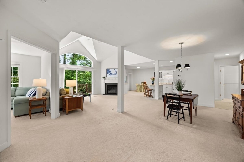 9 Blue Meadow Ct # 9 Property Photo 10