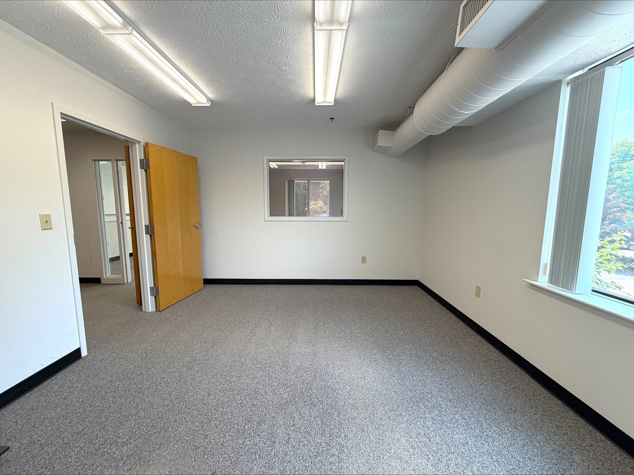 1565 Main St # 2207 Property Photo 6
