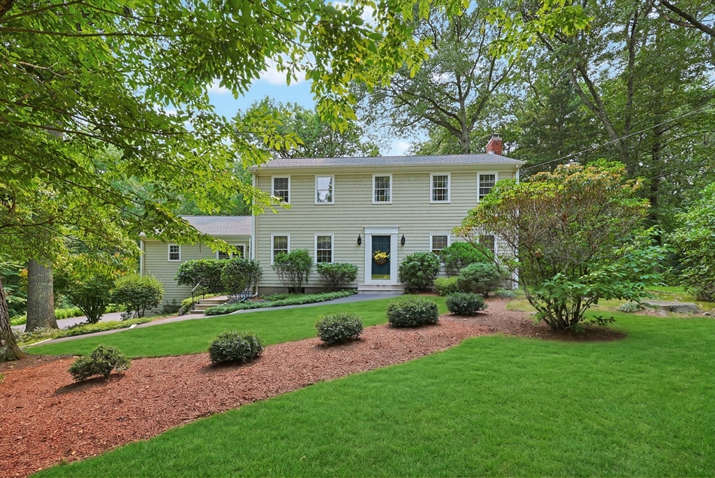32 Thayer Farm Rd Property Photo 1