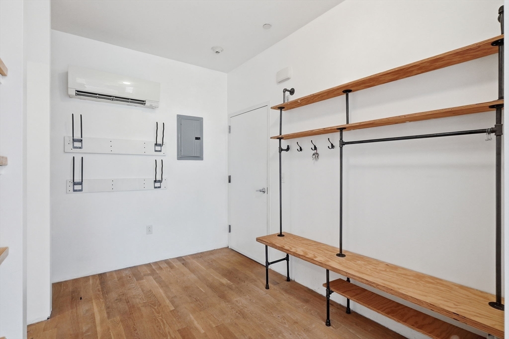 21 Lamartine St # 3 Property Photo 6