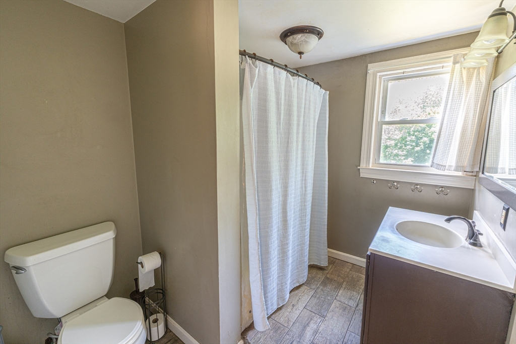 152 Southbridge Rd Property Photo 15