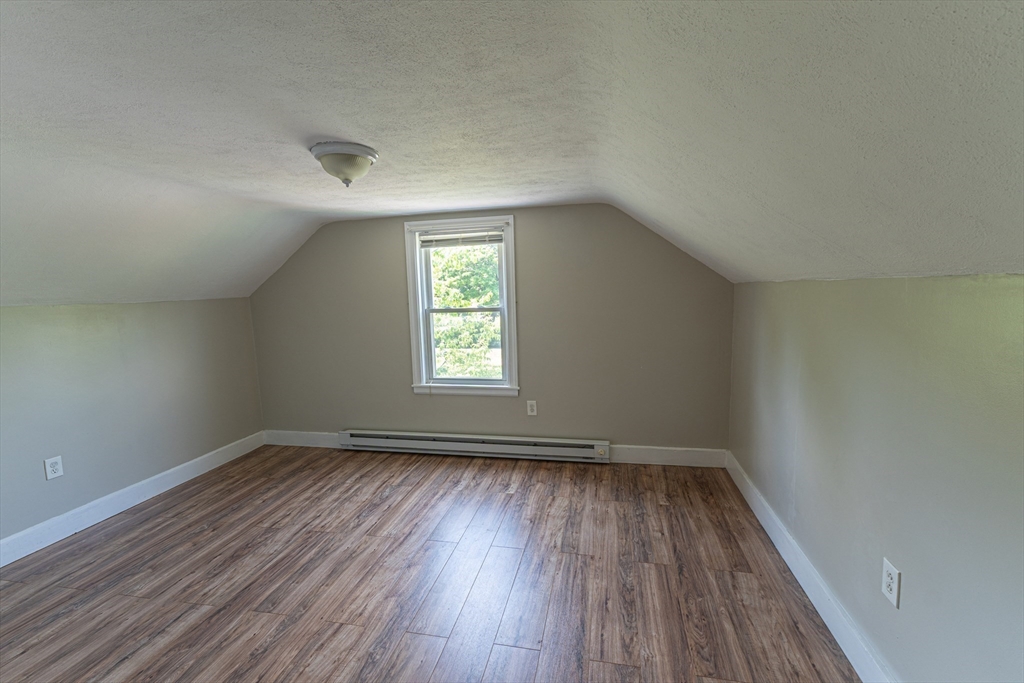 152 Southbridge Rd Property Photo 18