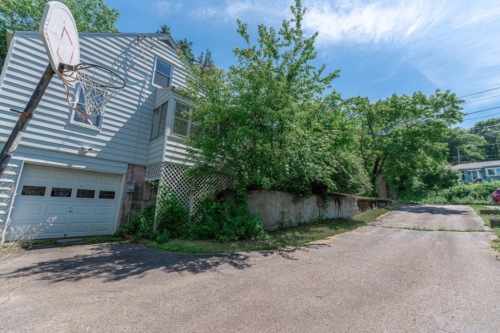 152 Southbridge Rd Property Photo 26