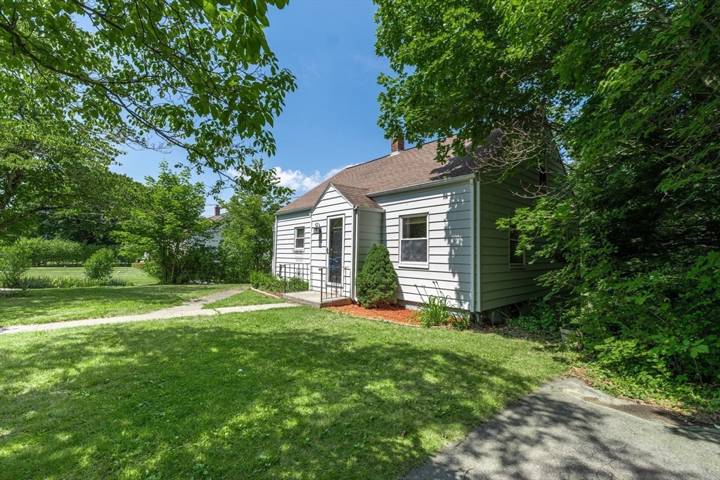 152 Southbridge Rd Property Photo 28