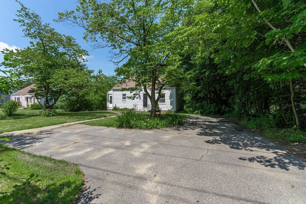 152 Southbridge Rd Property Photo 29