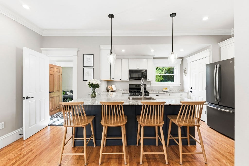 36 Leonard St Property Photo 4