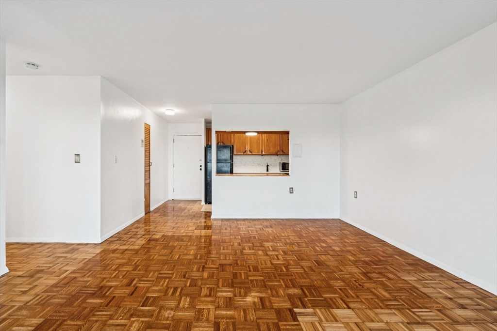 1105 Massachusetts Ave # 6a Property Photo 3