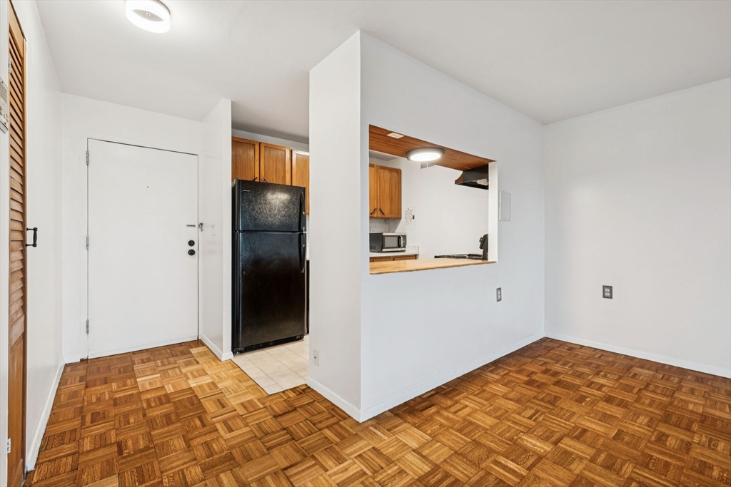 1105 Massachusetts Ave # 6a Property Photo 4