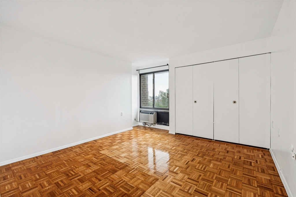 1105 Massachusetts Ave # 6a Property Photo 7