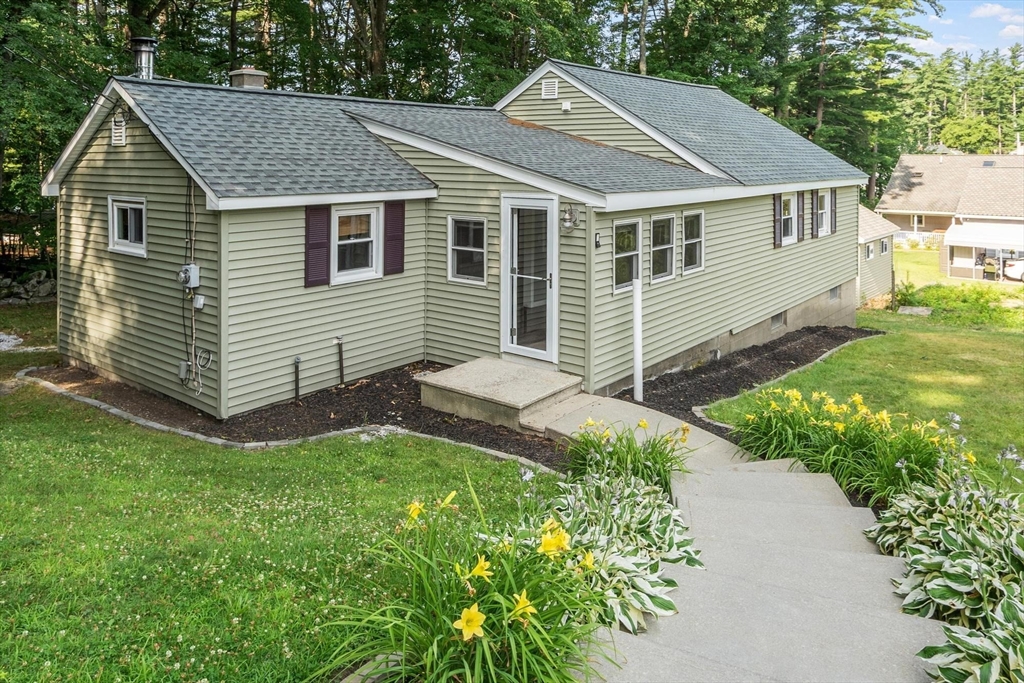 6 Winters Drive Property Photo 1