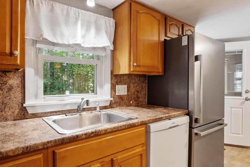 6 Winters Drive Property Photo 15