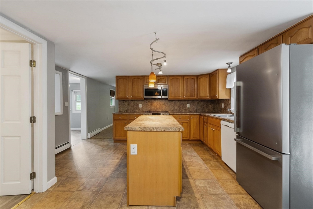 6 Winters Drive Property Photo 18