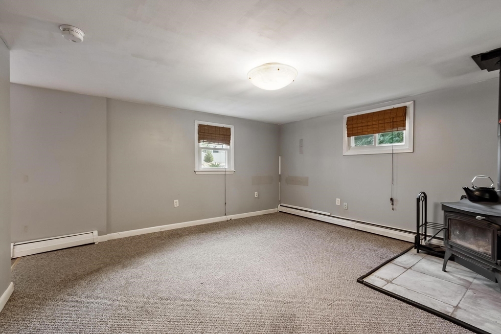 6 Winters Drive Property Photo 27