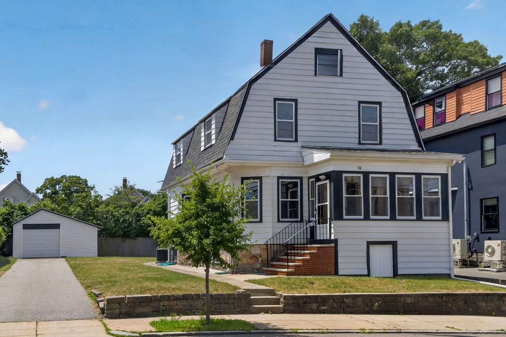 51 Metropolitan Ave Property Photo 1
