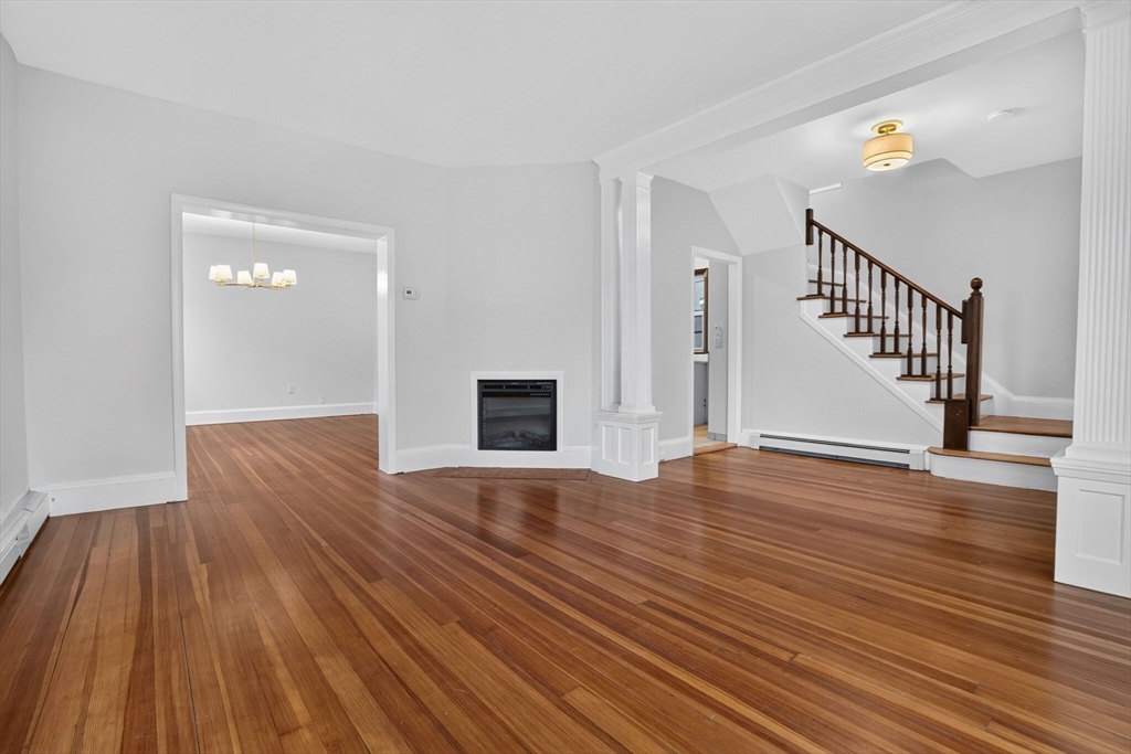 51 Metropolitan Ave Property Photo 8