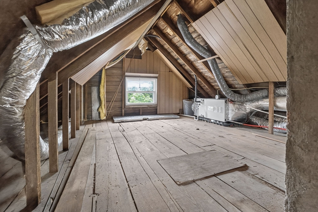 51 Metropolitan Ave Property Photo 25