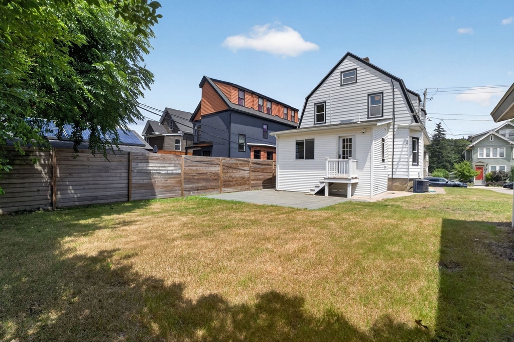 51 Metropolitan Ave Property Photo 26
