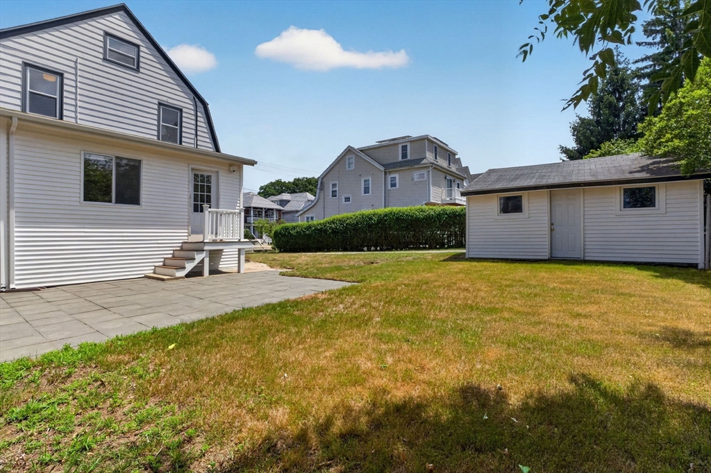 51 Metropolitan Ave Property Photo 27