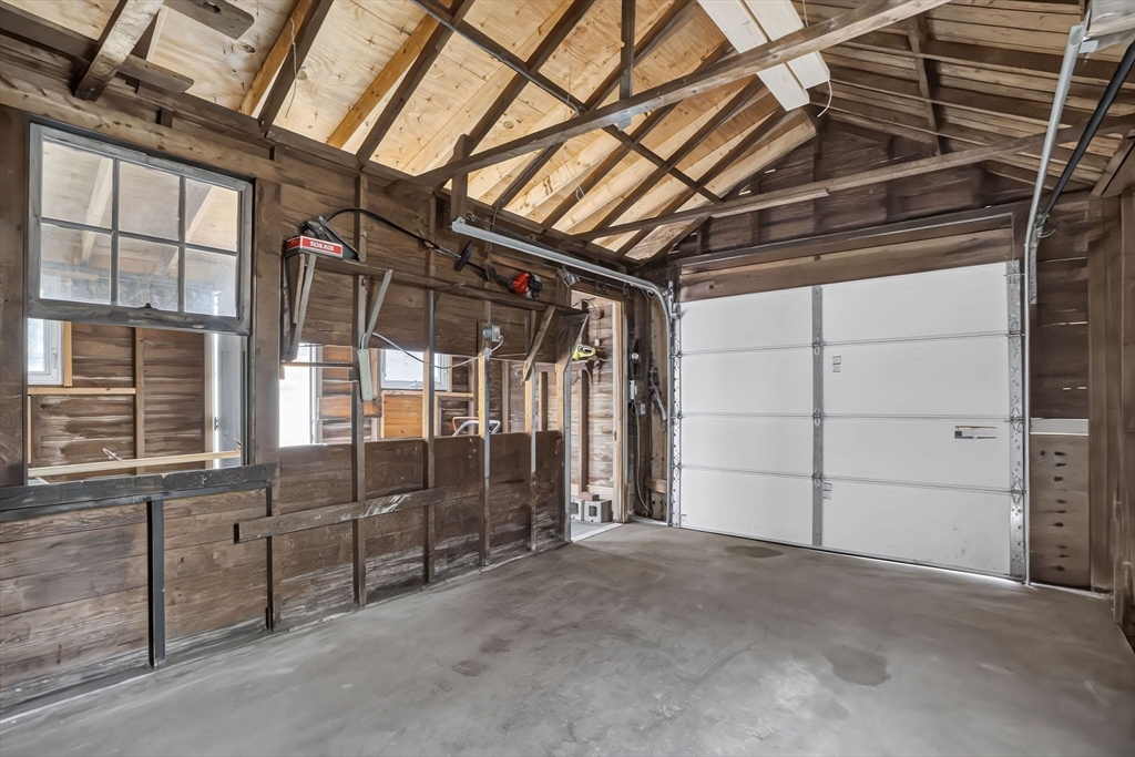 51 Metropolitan Ave Property Photo 30