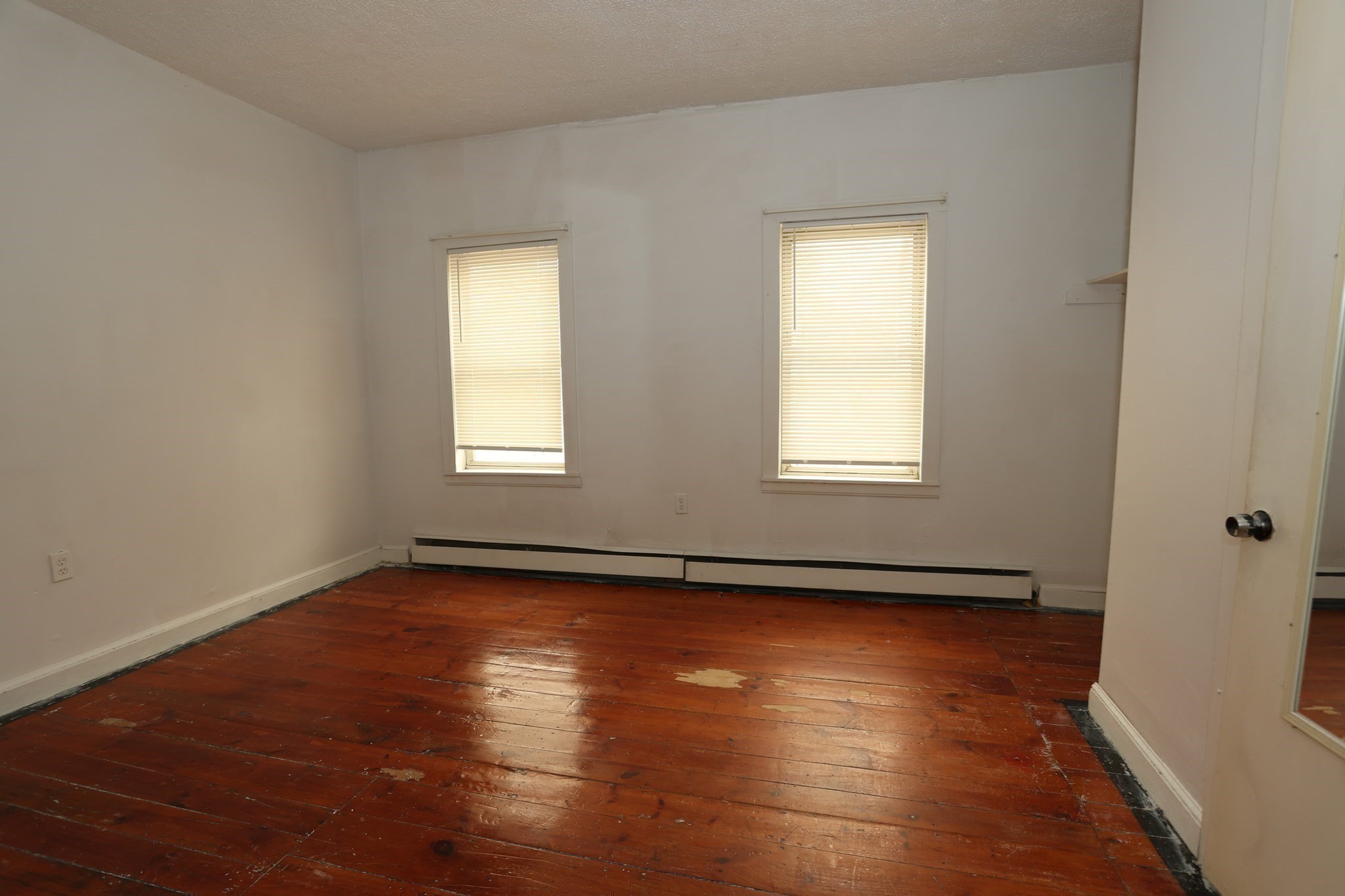 22-24 Floyd St Property Photo 6