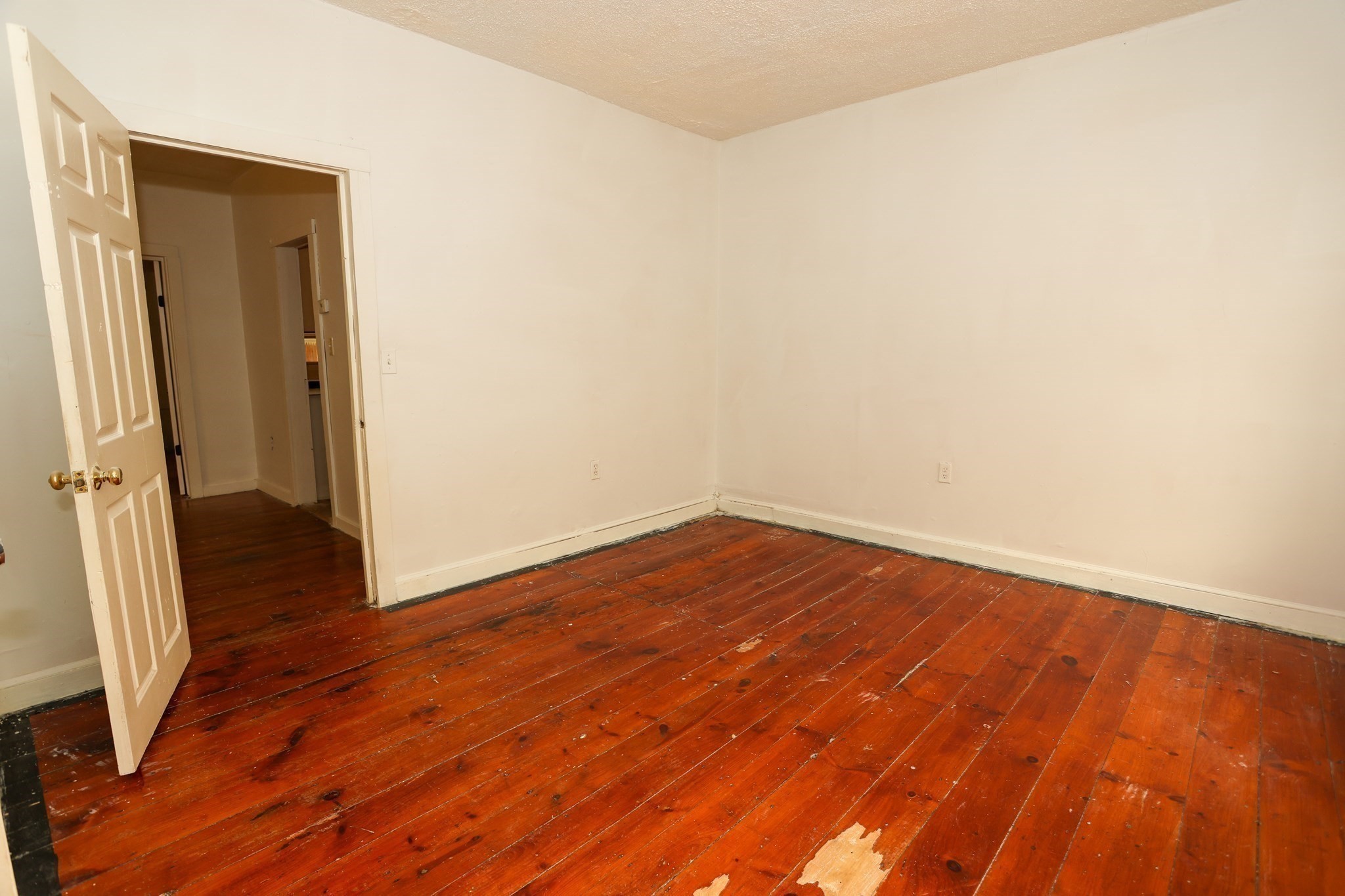 22-24 Floyd St Property Photo 7